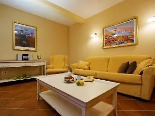 Villa Liza, Completely Redesigned, Now Open For 2025 Bookings Split