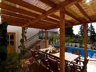 Villa Liza, Completely Redesigned, Now Open For 2025 Bookings Split