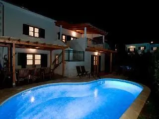 Villa Liza, Completely Redesigned, Now Open For 2025 Bookings Split